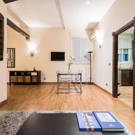 Appartamento Downtown Jacuzzi Madrid Esterno foto