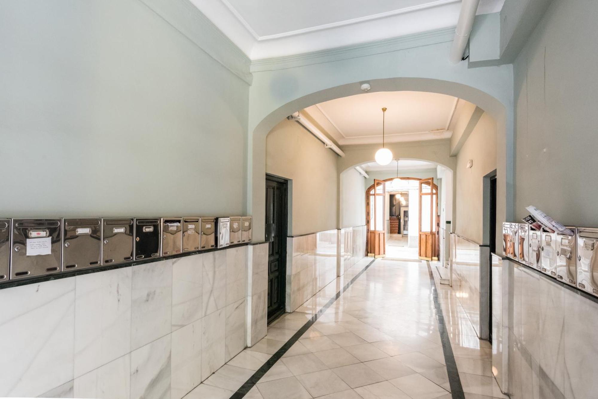 Appartamento Downtown Jacuzzi Madrid Esterno foto