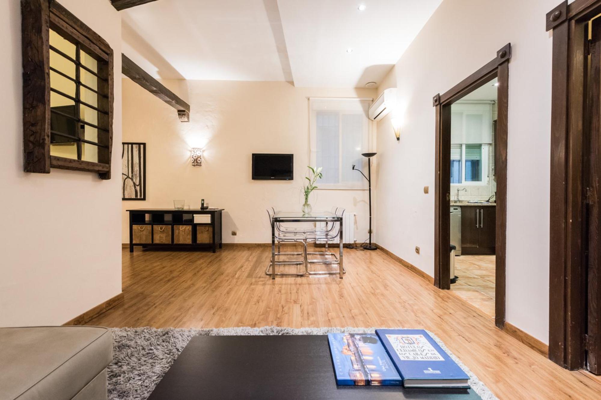 Appartamento Downtown Jacuzzi Madrid Esterno foto